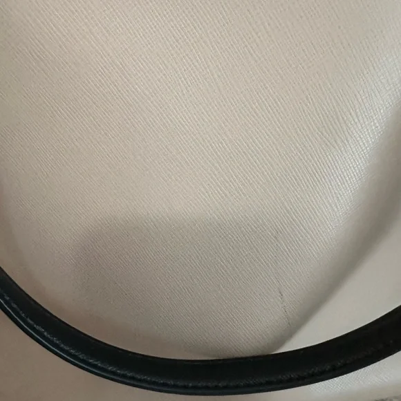 Kate Spade Beige Tote Bag- SEE ALL PHOTOS AND DESCRIPTION - Picture 4 of 11